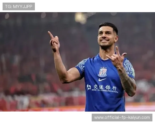 上海申花拉唐前场直塞撕破防线,攻势如潮,足球魅力尽显